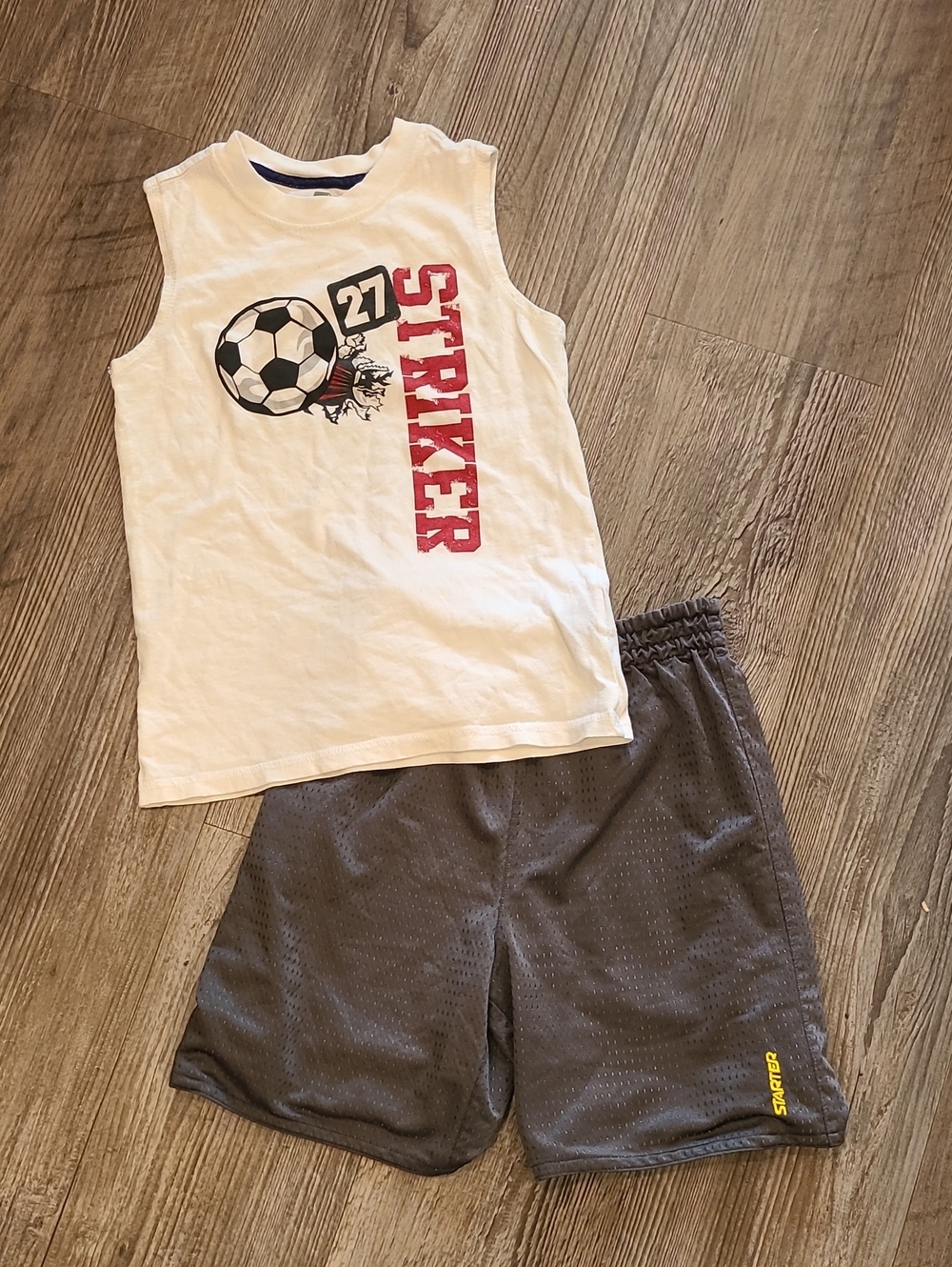 Starter "Striker" Soccer Graphic Tank Top w/ Matching Shorts Size Small 6/7